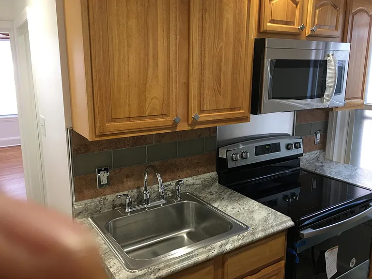 1535 Sellers St #2R — Photo 6
