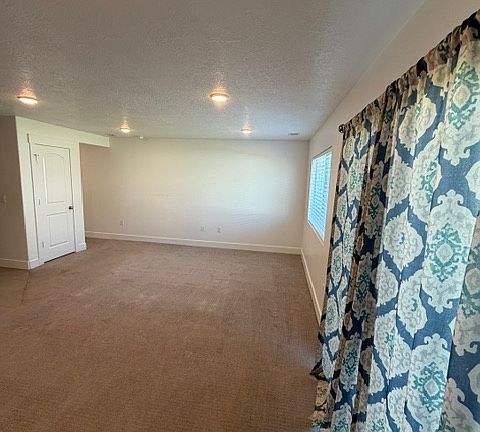 4th image of 6532 S Liberty Way