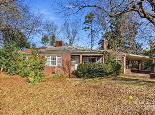 4928 Twin Dr, Charlotte, NC 28269