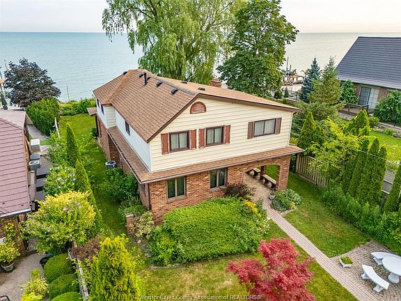 2nd image of 329 Lakeview Dr