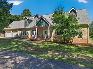 1747 Scalesville Rd, Summerfield, NC 27358