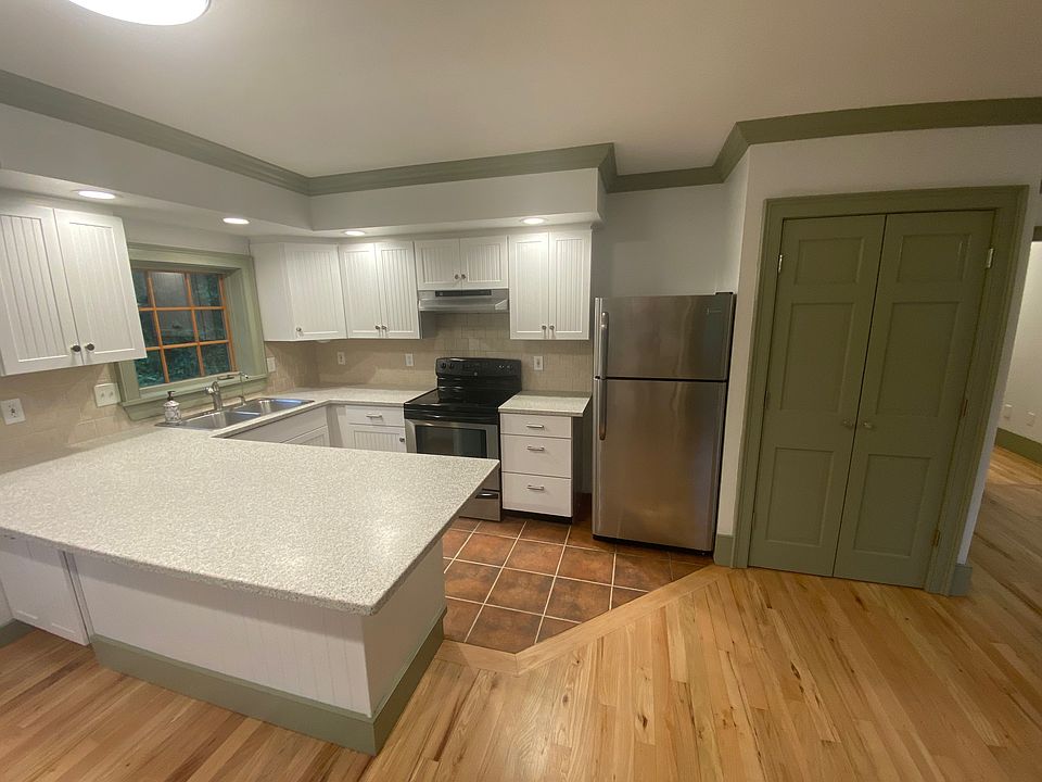 Kitchen from entry
