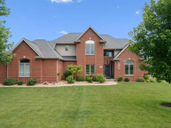 6406 Torrey Pines Dr, Asbury, IA 52002