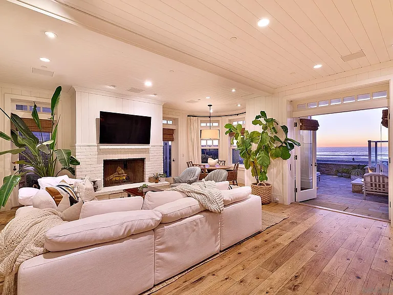 2720 Ocean Front — Photo 16