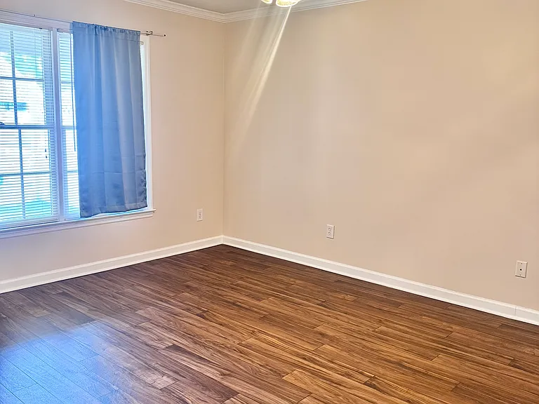 307 Clark St SW — Photo 13