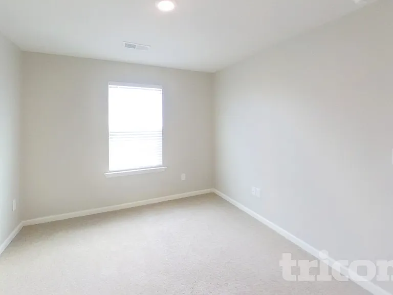 108 Fennec Dr — Photo 17