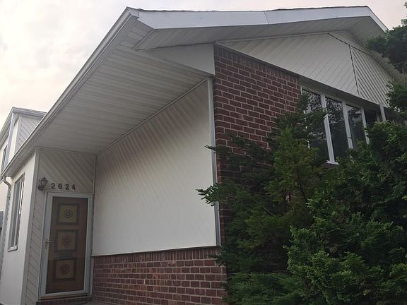 2nd image of 2624 E 65th St