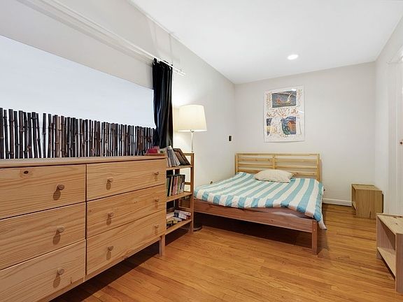3rd image of 246 W 102nd St APT 2b