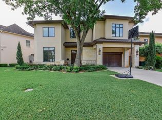 5445 Lampasas St, Houston, TX 77056