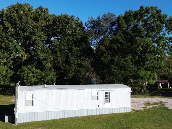 646 Barnes Mill Rd, Smithville, TN 37166