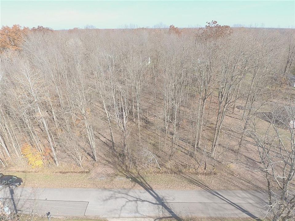 1st image of Oriole Dr