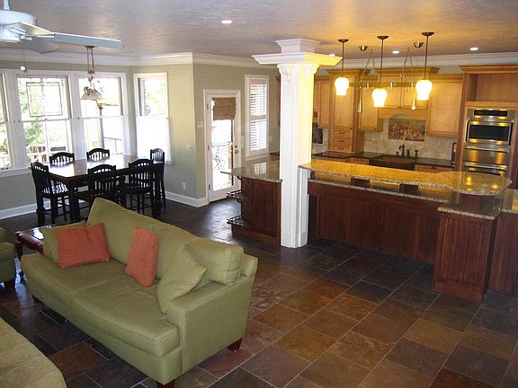 OPEN ENTERTAINER'S ESTATE!