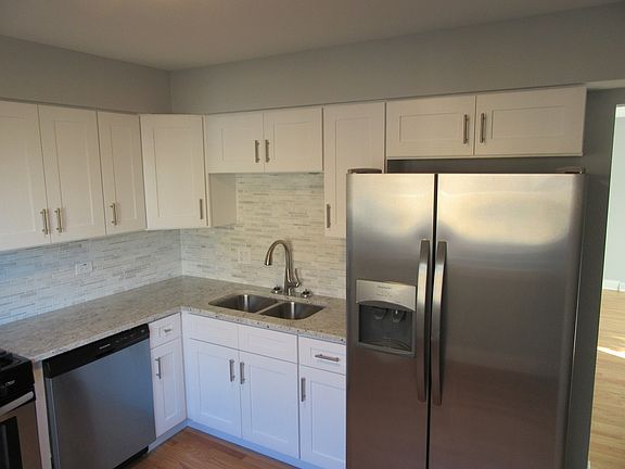 4th image of 8668 Gregory Ln APT A