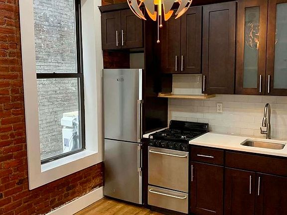 5th image of 1162 Dean St #1C