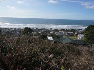6500 NE Blk Port Dr, Lincoln City, OR