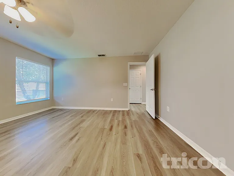 3390 Winchester Estates Cir — Photo 8