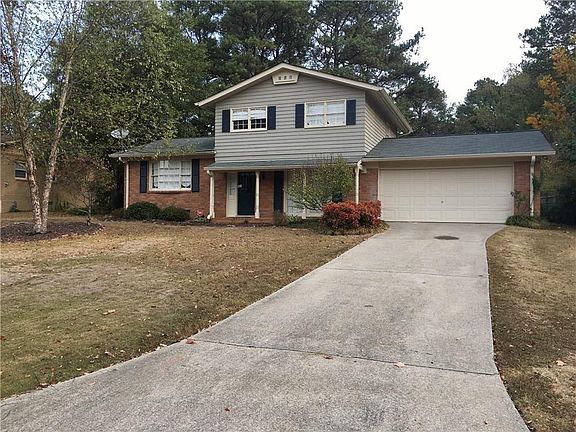 2nd image of 2145 Powers Ferry Dr SE