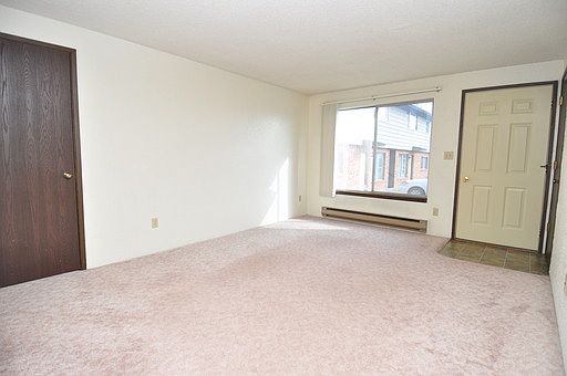 2nd image of 333 NW Tumlin Ave