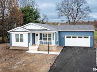 67 Middle Rd, Enfield, CT 06082