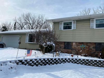 329 Cherry Ln, Washington, IL, 61571