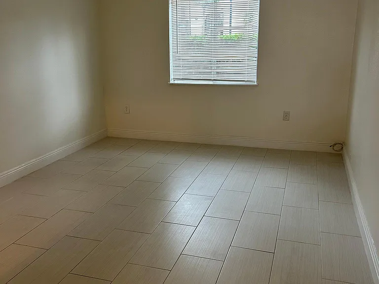 4115 S Semoran Blvd #16 — Photo 10