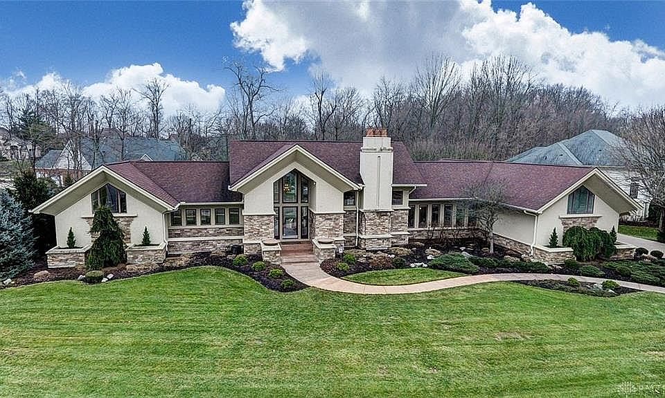 1st image of 1440 Country Wood Dr