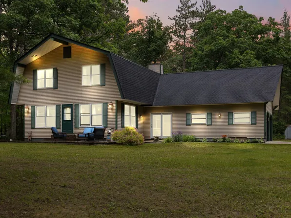 1415 Den Dorie Trl, Lewiston, MI 49756