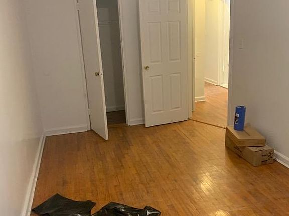 2nd image of 1816 E 53rd St