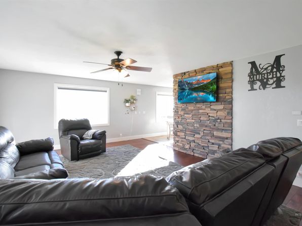 330 S 400 W, Burley, ID 83318