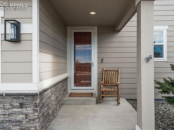4th image of 512 Blue Teal Dr