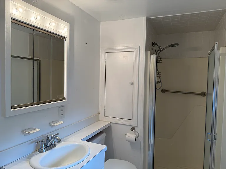 291 Russett Rd — Photo 3