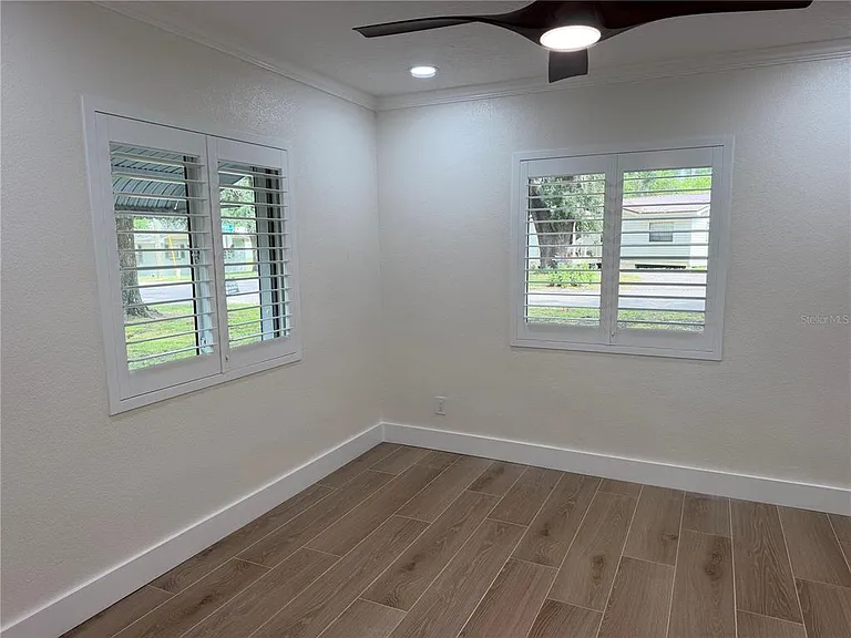 301 S Seminole Ave — Photo 31
