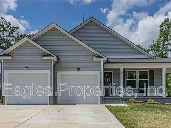 205 Cedar St, Dudley, NC 28333
