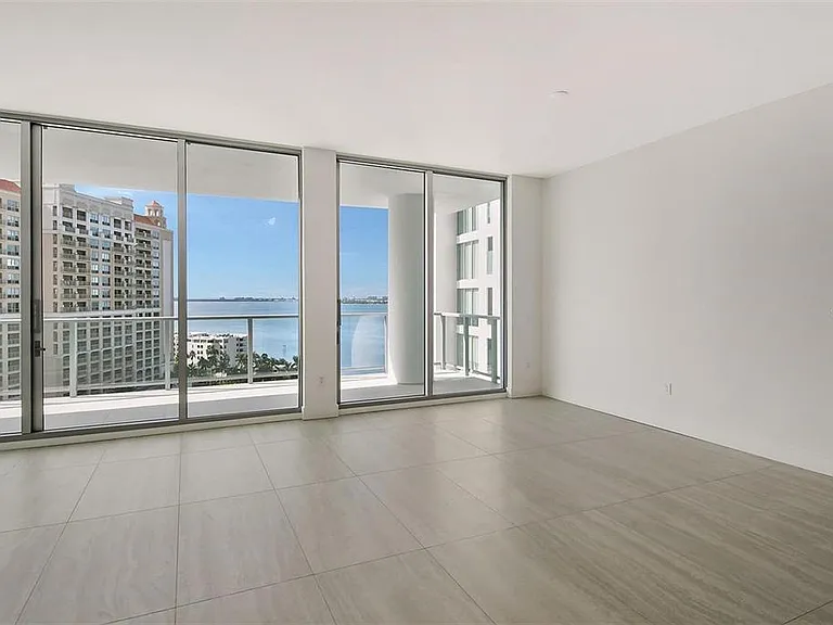301 Quay Cmns #1011 — Photo 9