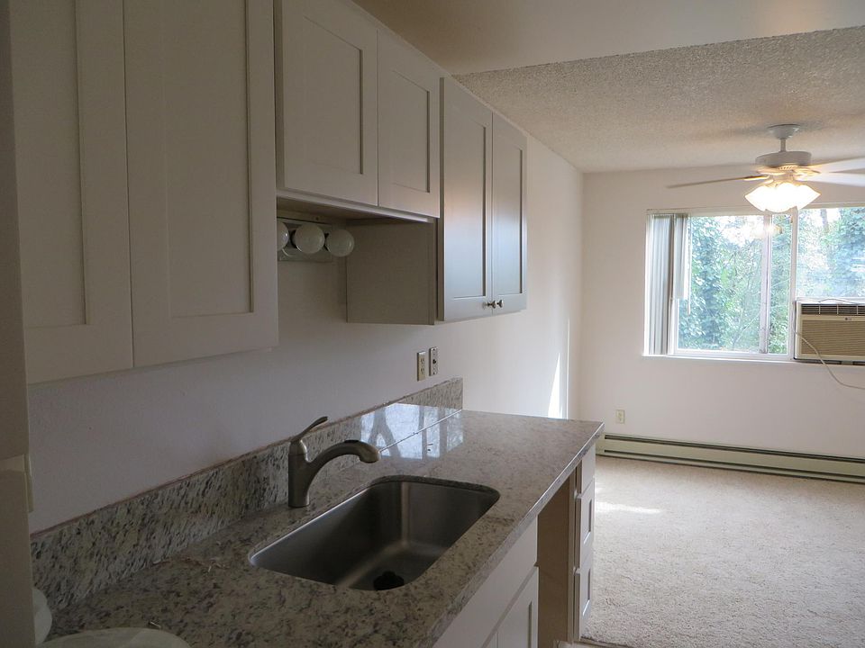 2nd image of 1611 SE Lava Dr #D25