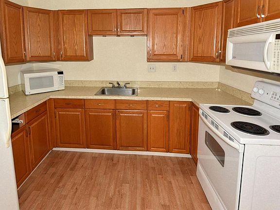 2nd image of 828 Oregon Ave #A