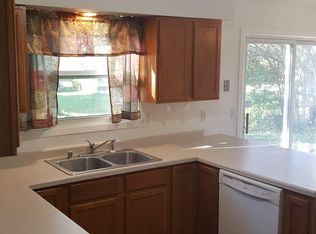 640 Elizabeth Ln #1, Sun Prairie, WI 53590