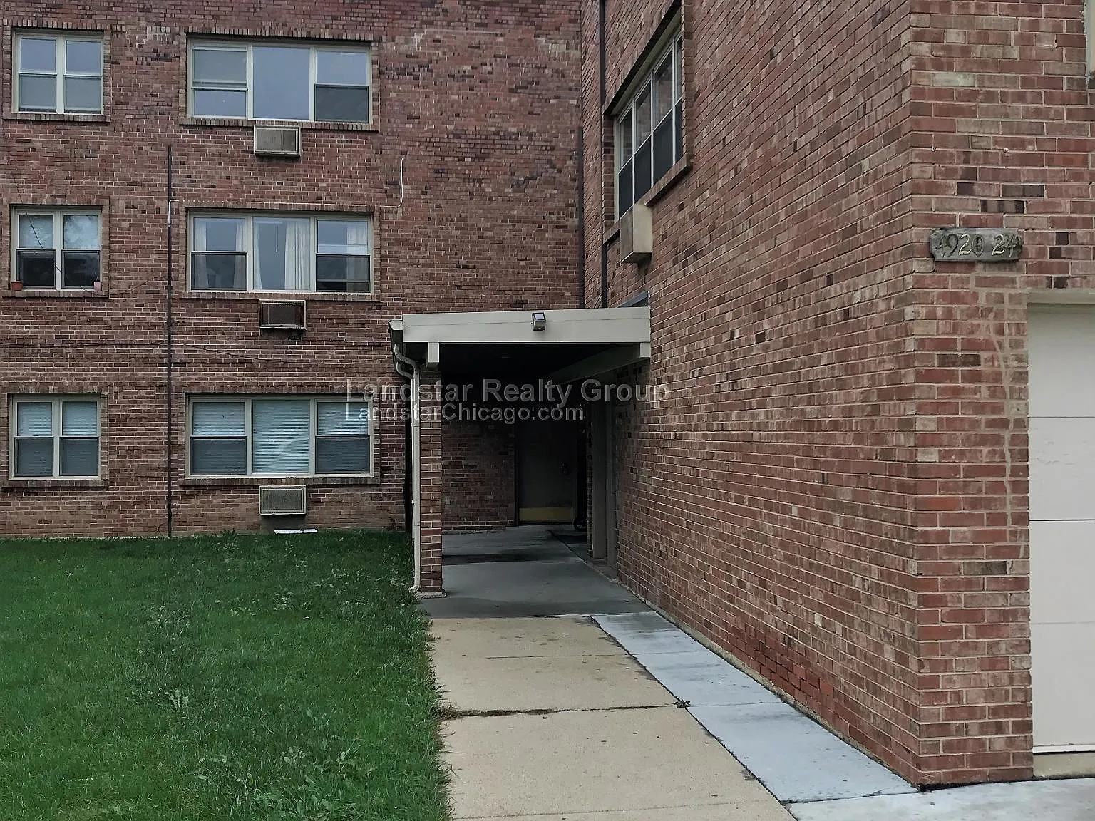 2 bed, 1.0 bath, $1,950 — Photo 3