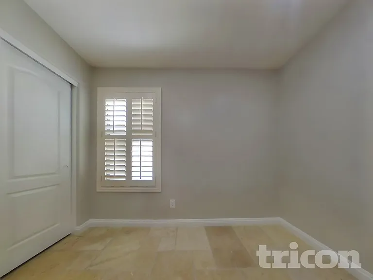 7115 N 72nd Dr — Photo 12