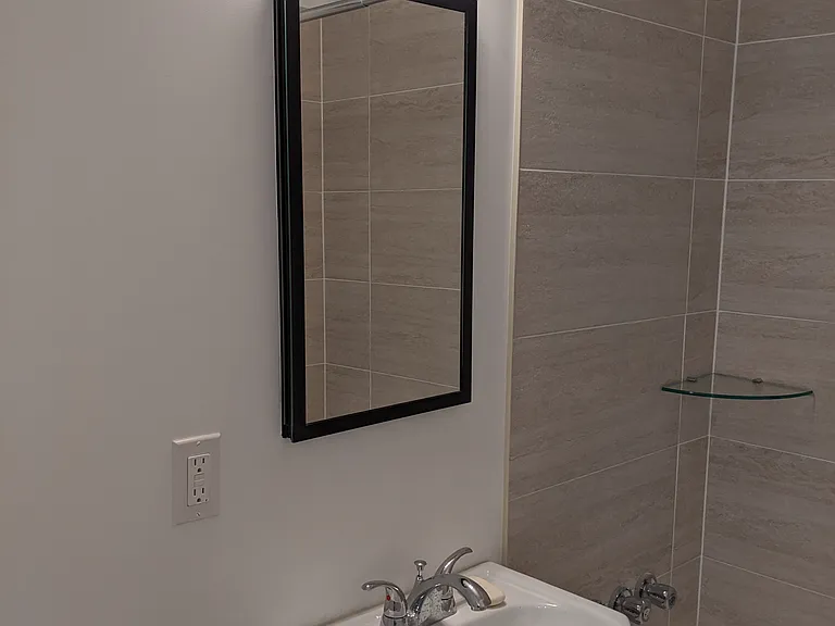 10 Elvaston Dr #201 — Photo 3
