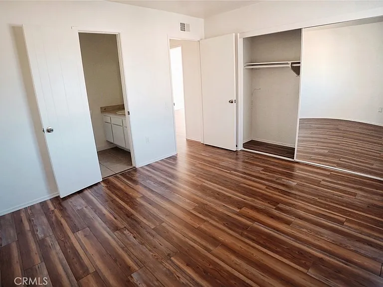 7310 Corsican Dr — Photo 8