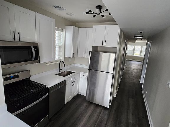 2nd image of 3843 N Saint Louis Ave APT 1