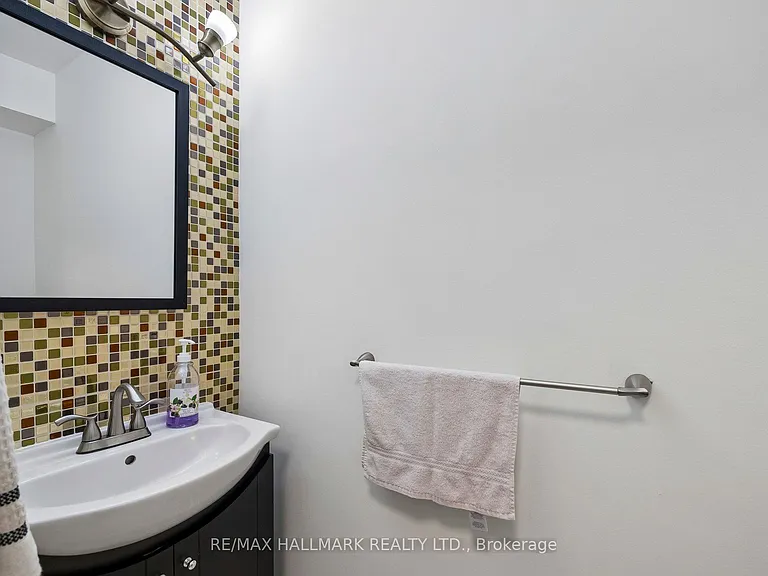 43 Nobbs Dr — Photo 37