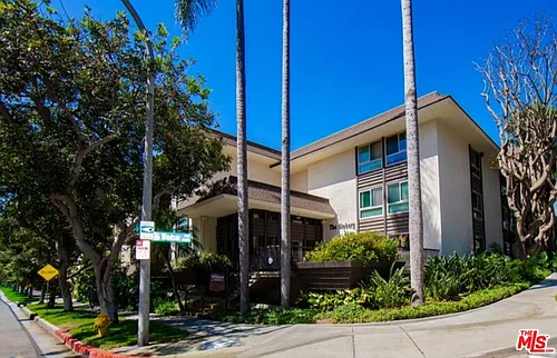 6001 Canterbury Dr #303 Photo 1