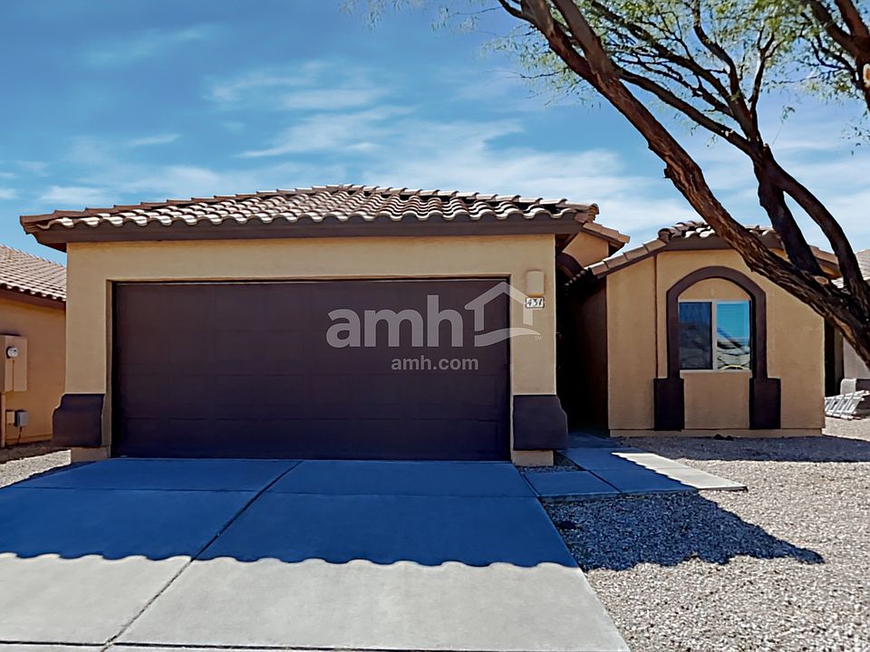 1st image of 431 W Calle Franja Verde