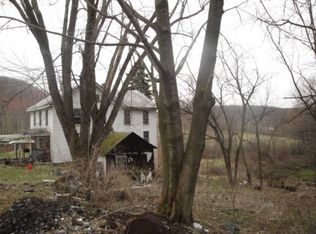 1410 Fowler Hollow Ln, Port Matilda, PA 16870