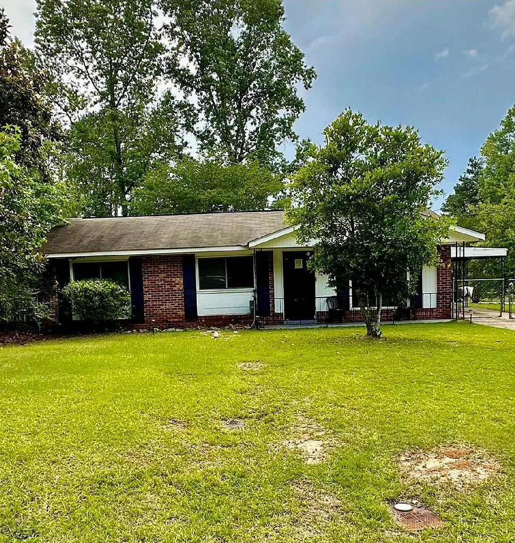 3 Bedroom 1 Bath in East Columbus — Photo 1