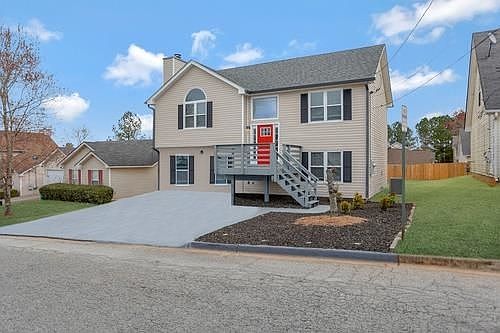 3rd image of 5517 Wellborn Creek Dr