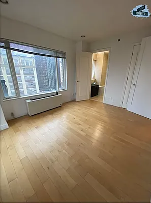 Rented by Fifth & Forever LLC | media 23