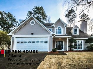 1055 Wellers Ct, Roswell, GA 30076